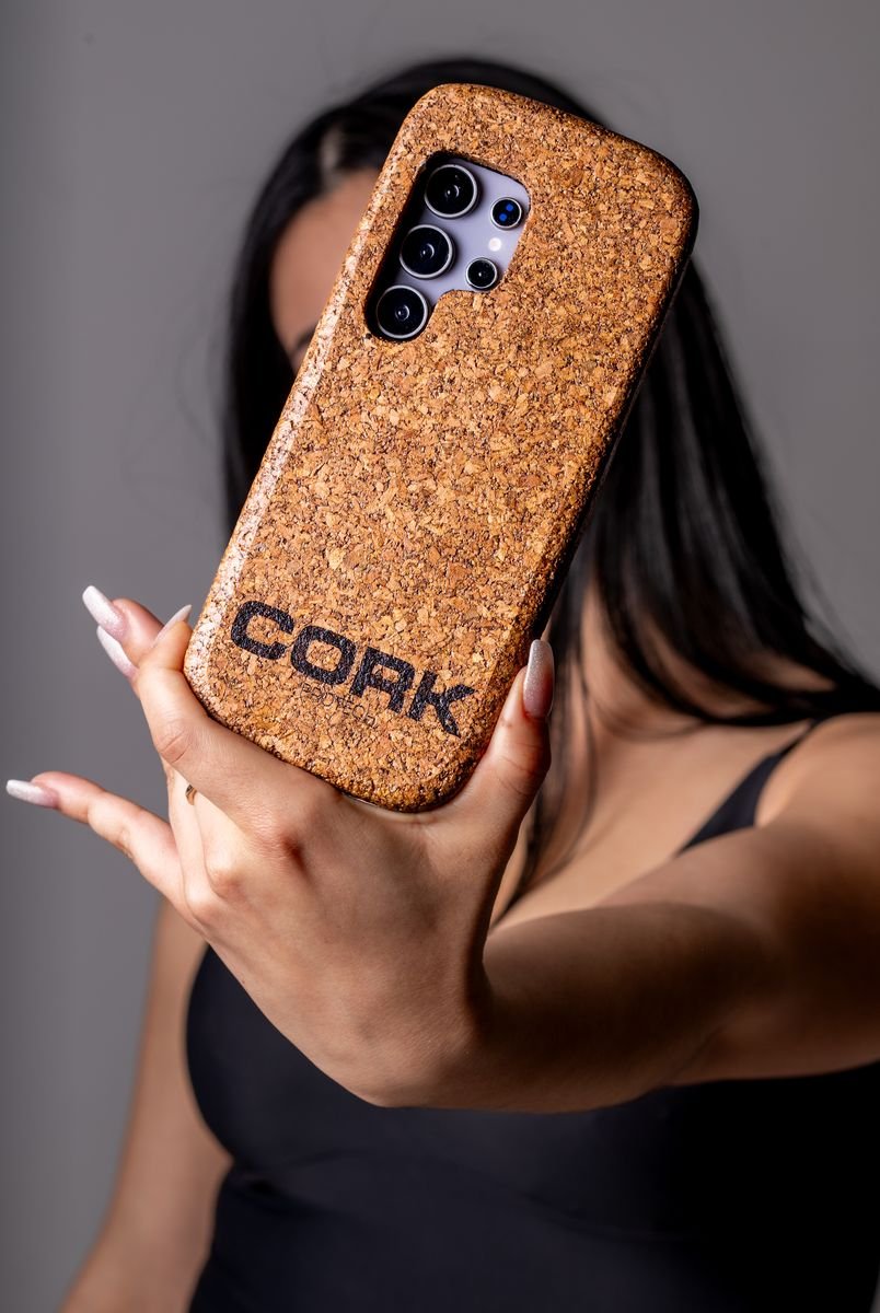 CORK lifestyle — escena 02
